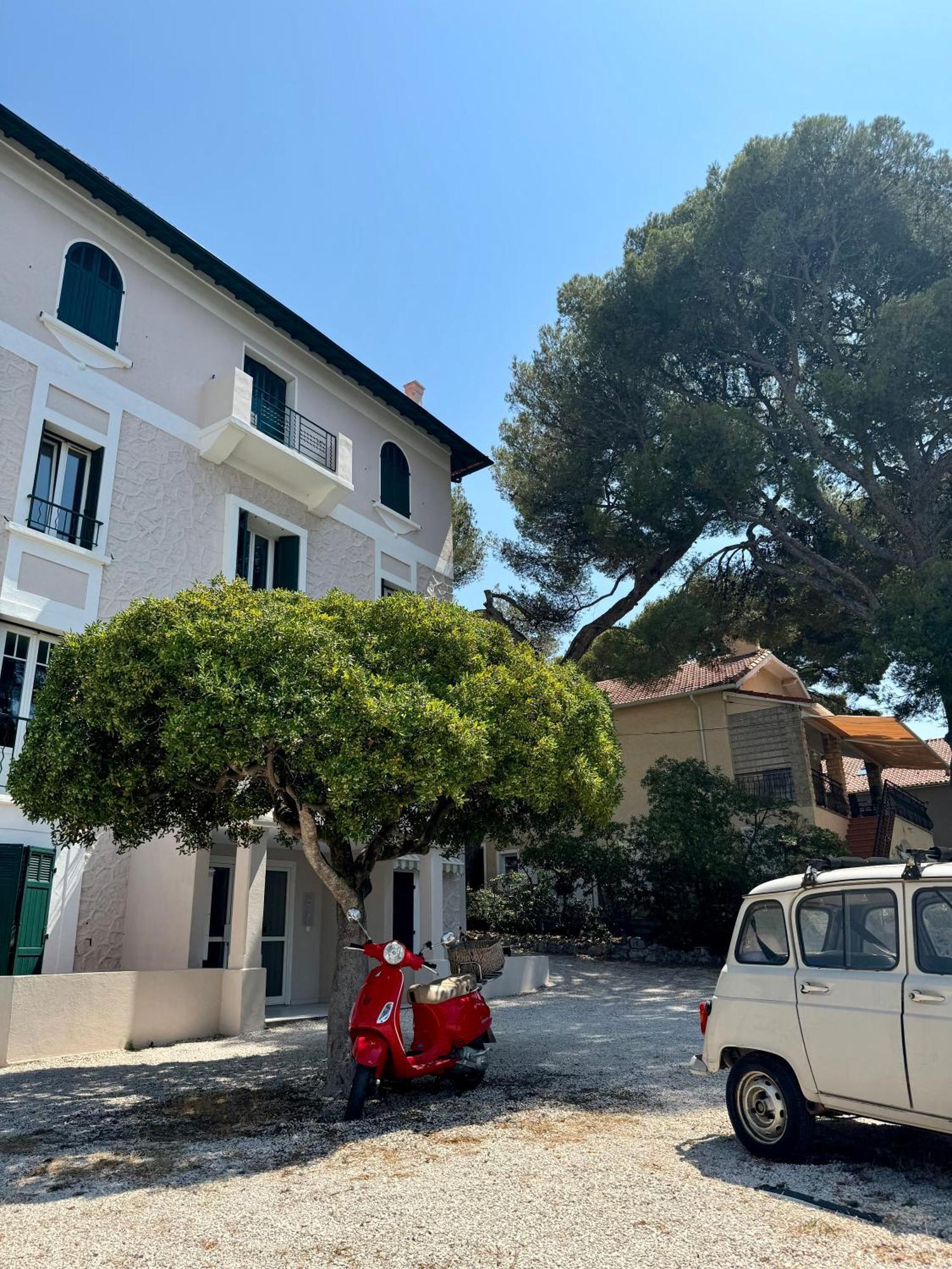 Cocon Comfortable Vue Mer, Clim Et Parking Sanary-sur-Mer Zewnętrze zdjęcie